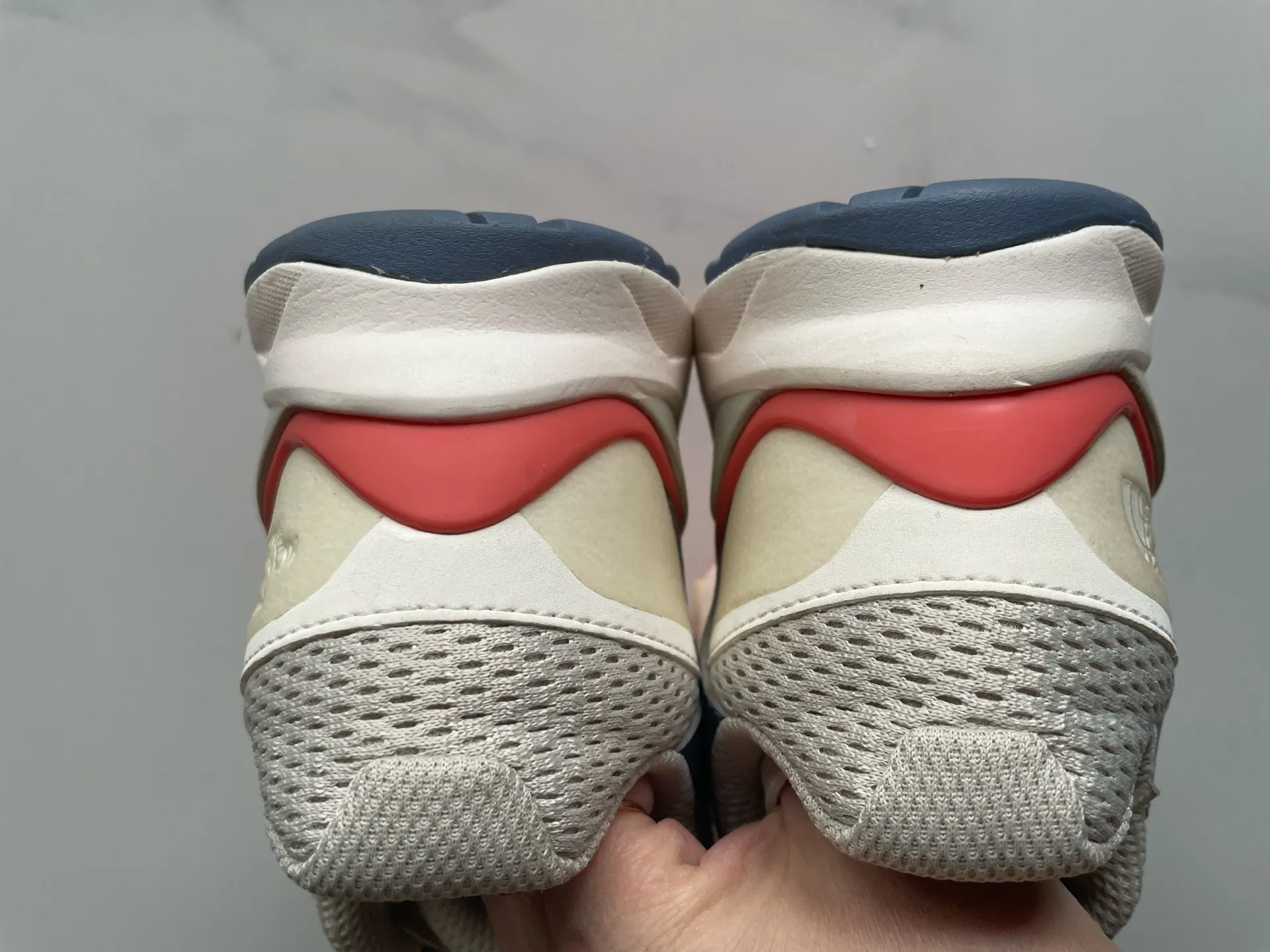 The North Face Women’s Sneaker VECTIV™ Taraval Grey White Orange US 7 Very New - Image 6