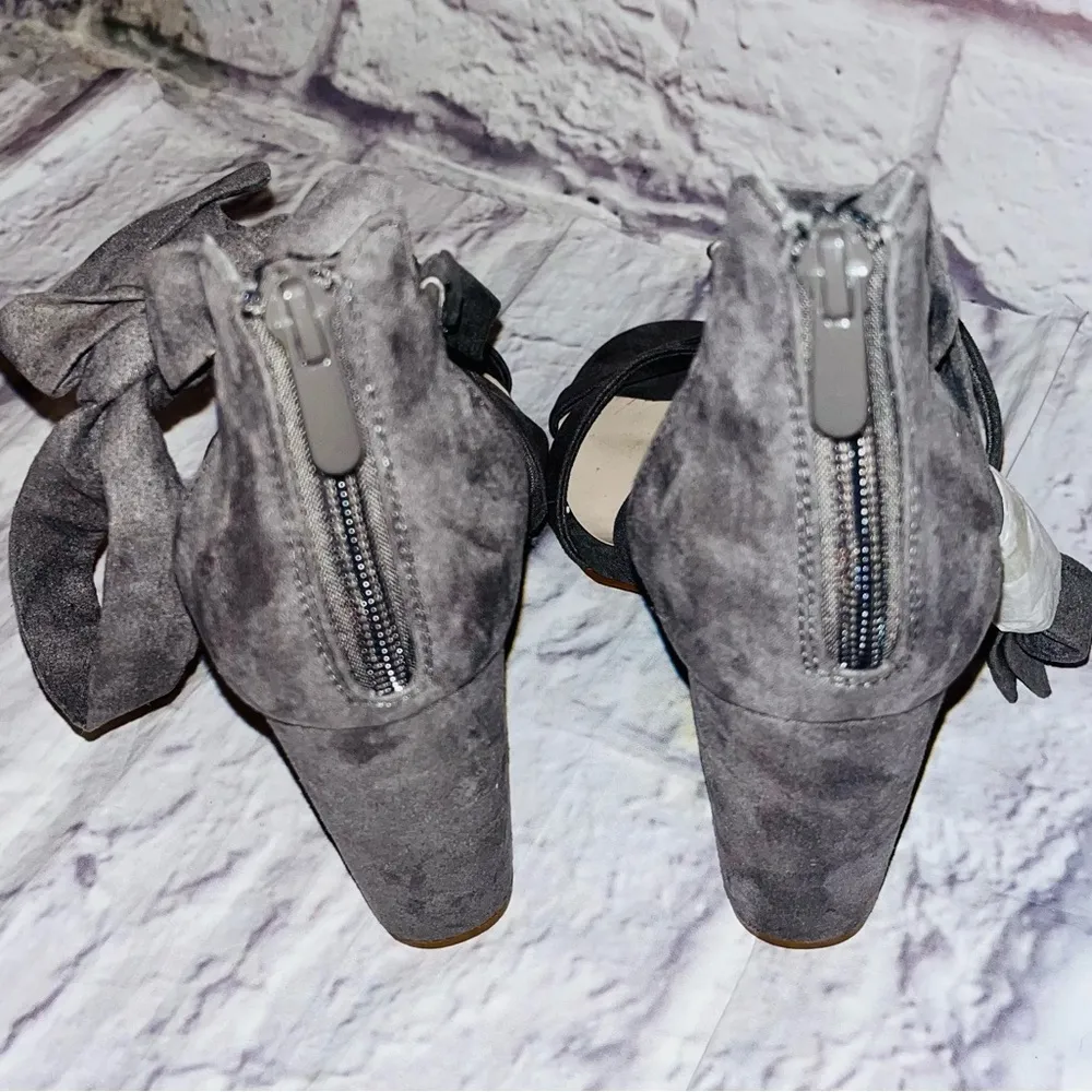 TORRID Ankle Wrap Heels NWOT sz 8 - Image 4