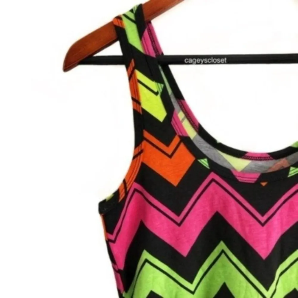 No Boundaries Tank Top M 7-9 Juniors NWT Neon Zig Zag Chevron Festival Club - Image 3