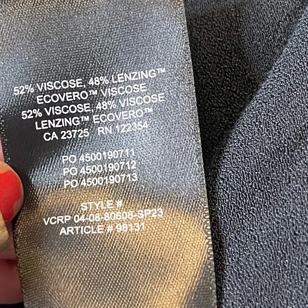 Wilfred v neck slip black dress tie in the back 2xs - Image 7