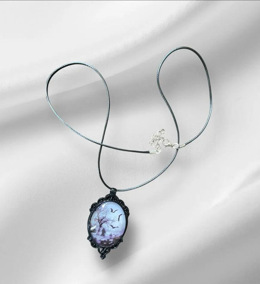 Gothic Black Pendant Necklace - Image 5