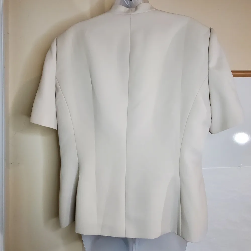 Le Suit Beige Short Sleeve Blazer Jacket 16 - Image 6
