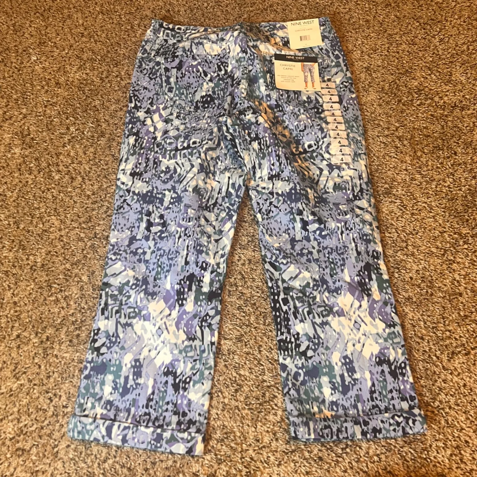Nine West Chrystie Capri Jeans Women's Size 4 Abstract Print Cropped - Image 8