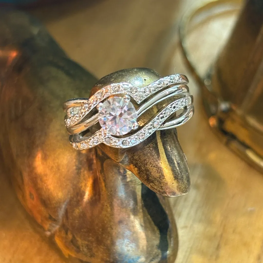 Avon Ring “Eternal Spark” size 10 NIB 2014 Silver - Image 5