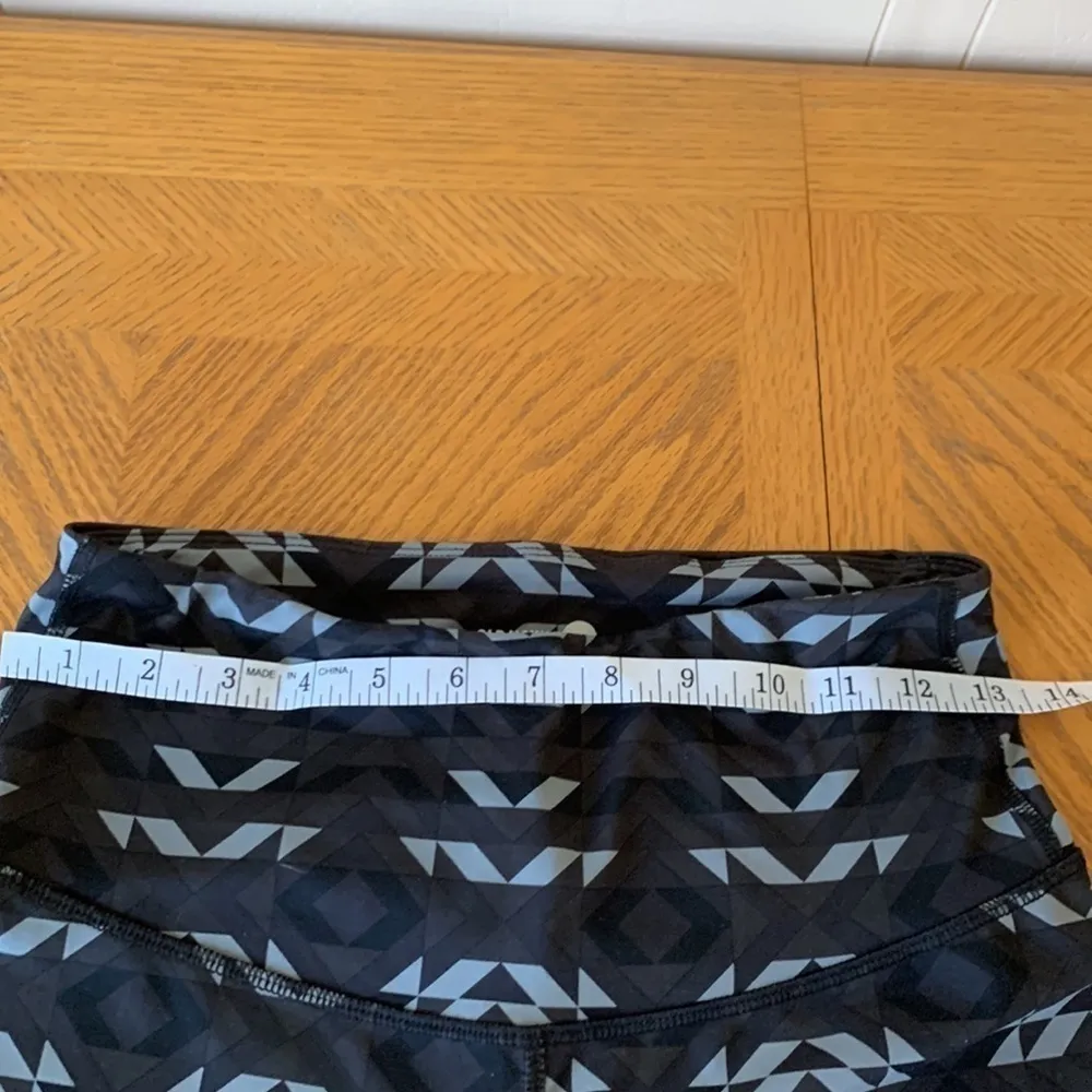 OLD Navy workout capri - Image 5