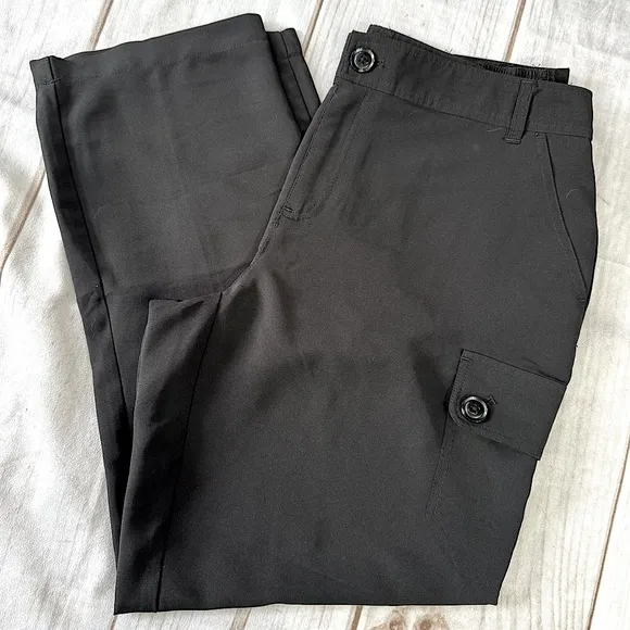 Chico’s Black Cropped Cargo Ankle Pants Lightweight and Silky Comfort Waistband - Image 2