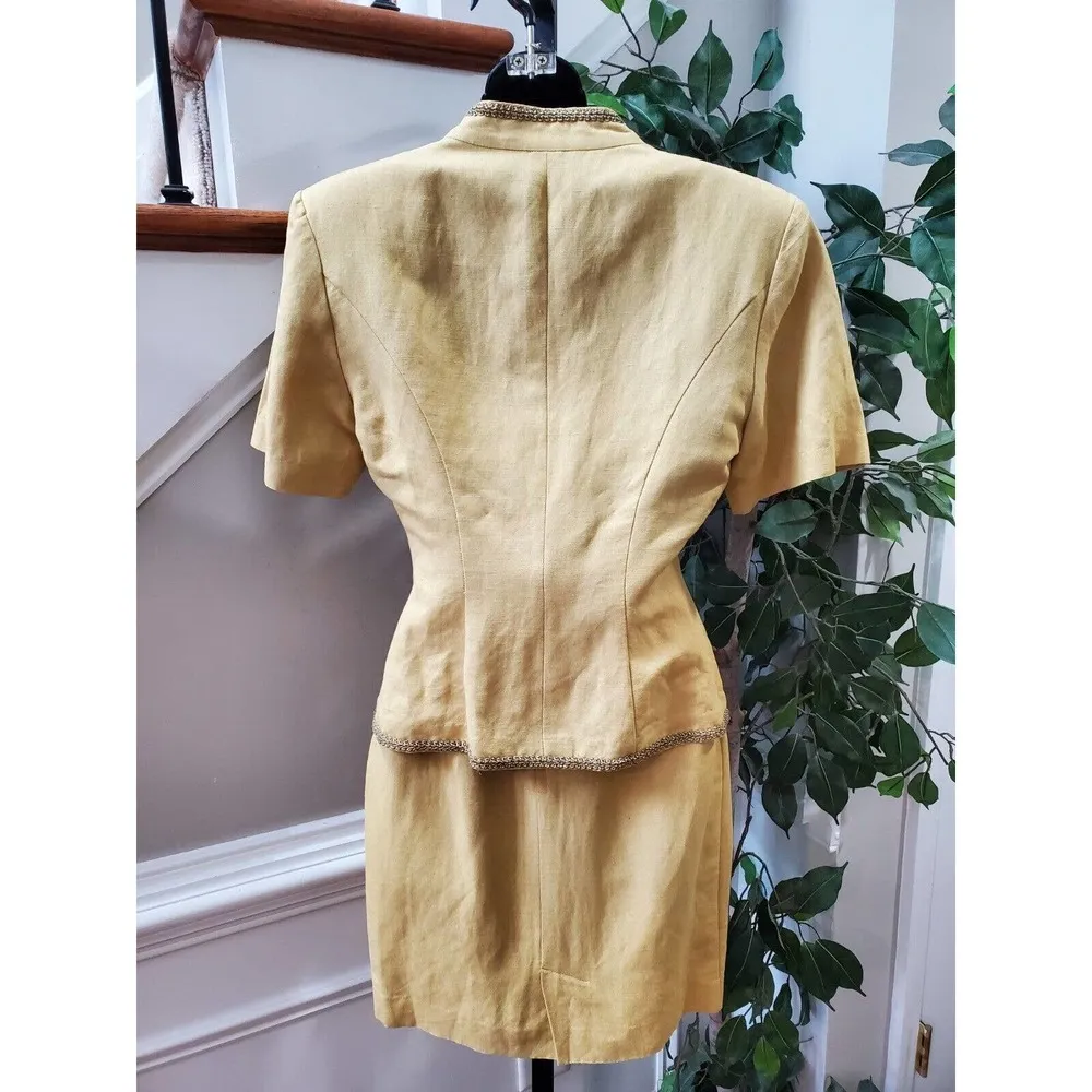 Nuova Stella Women's Cream Polyester Short Sleeve Blazer & Skirt 2 Pc's Suit S - Image 6