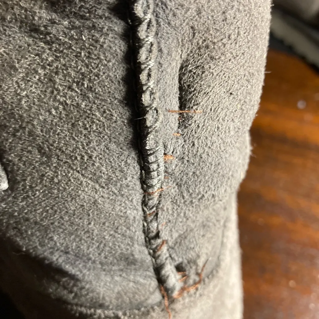 UGG Beige Shearling Boots size 7 - Image 8