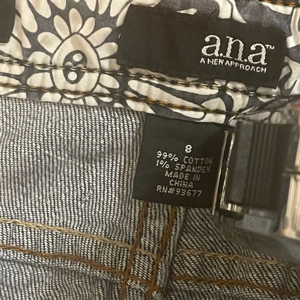A.n.a bootcut denim jeans pants woman’s size 8 EUC - Image 2