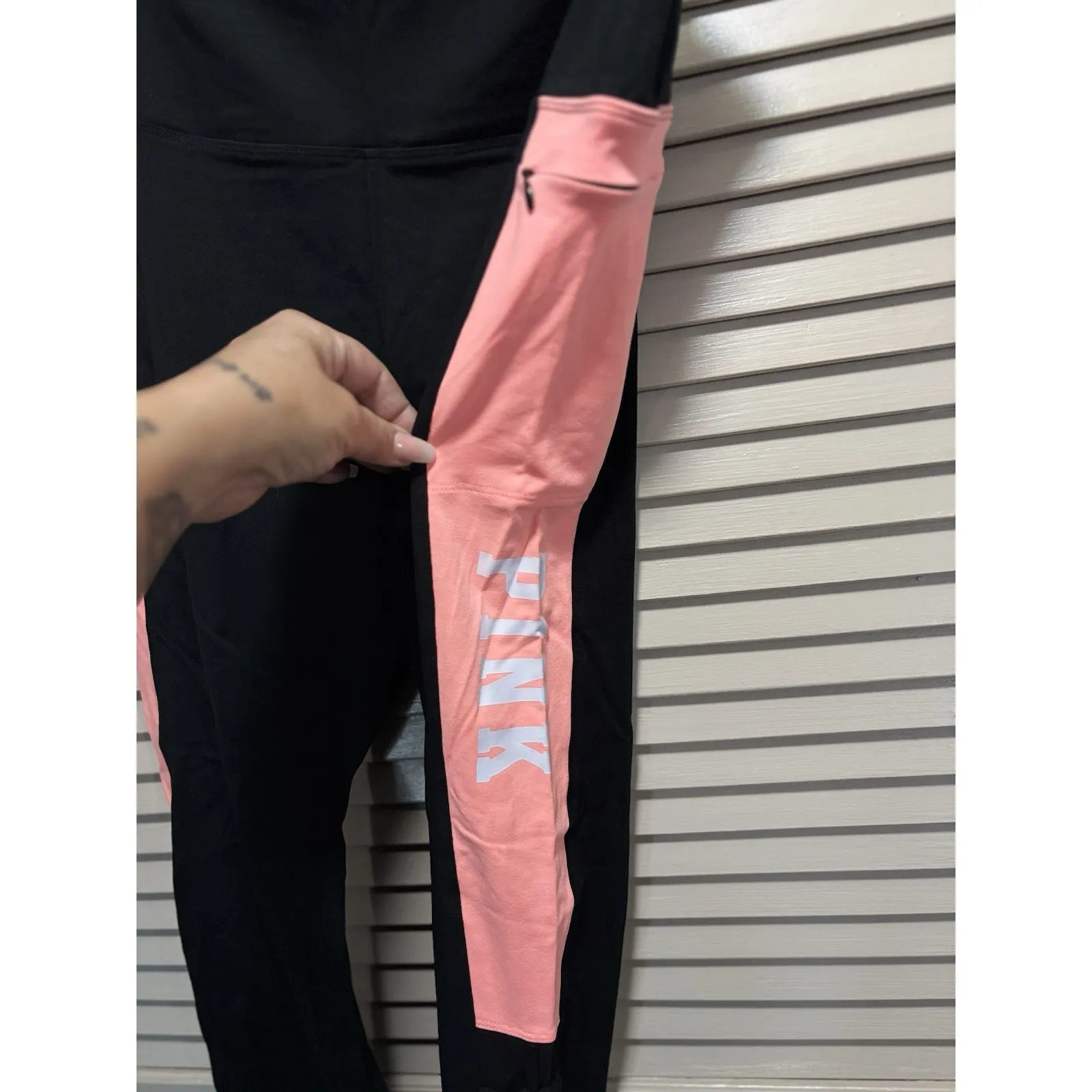 PINK YOGA Victorias Secret NWOT Mid Rise Blk/Orange Ankle Legging Size L Active Orange Size L - Image 2
