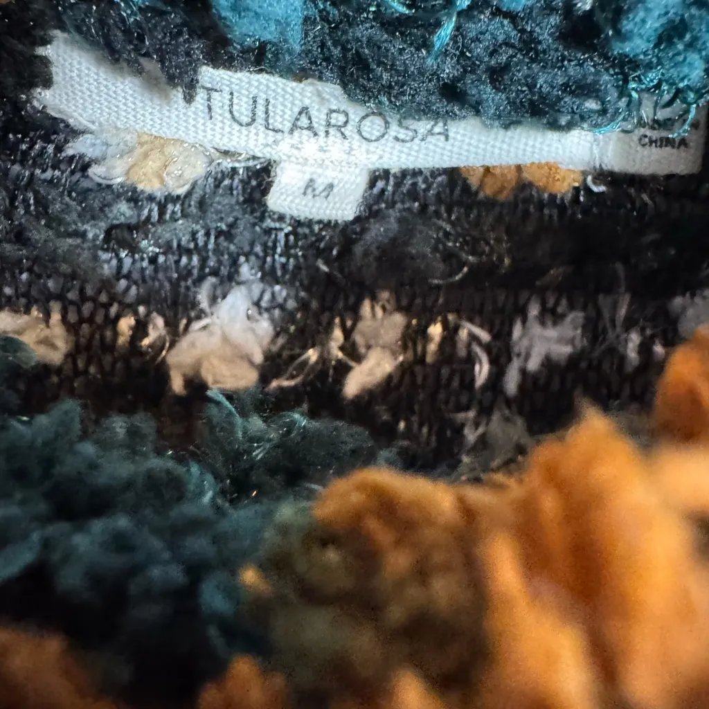 Tularosa mock neck plush cropped sweater women’s size‎ medium medium - Image 3