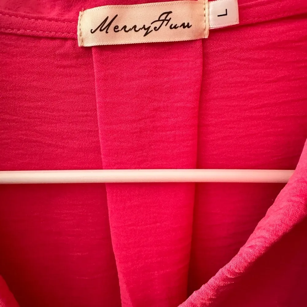 MerryFun Boutique Oversized Flowy Pink Blouse Size L - Image 10