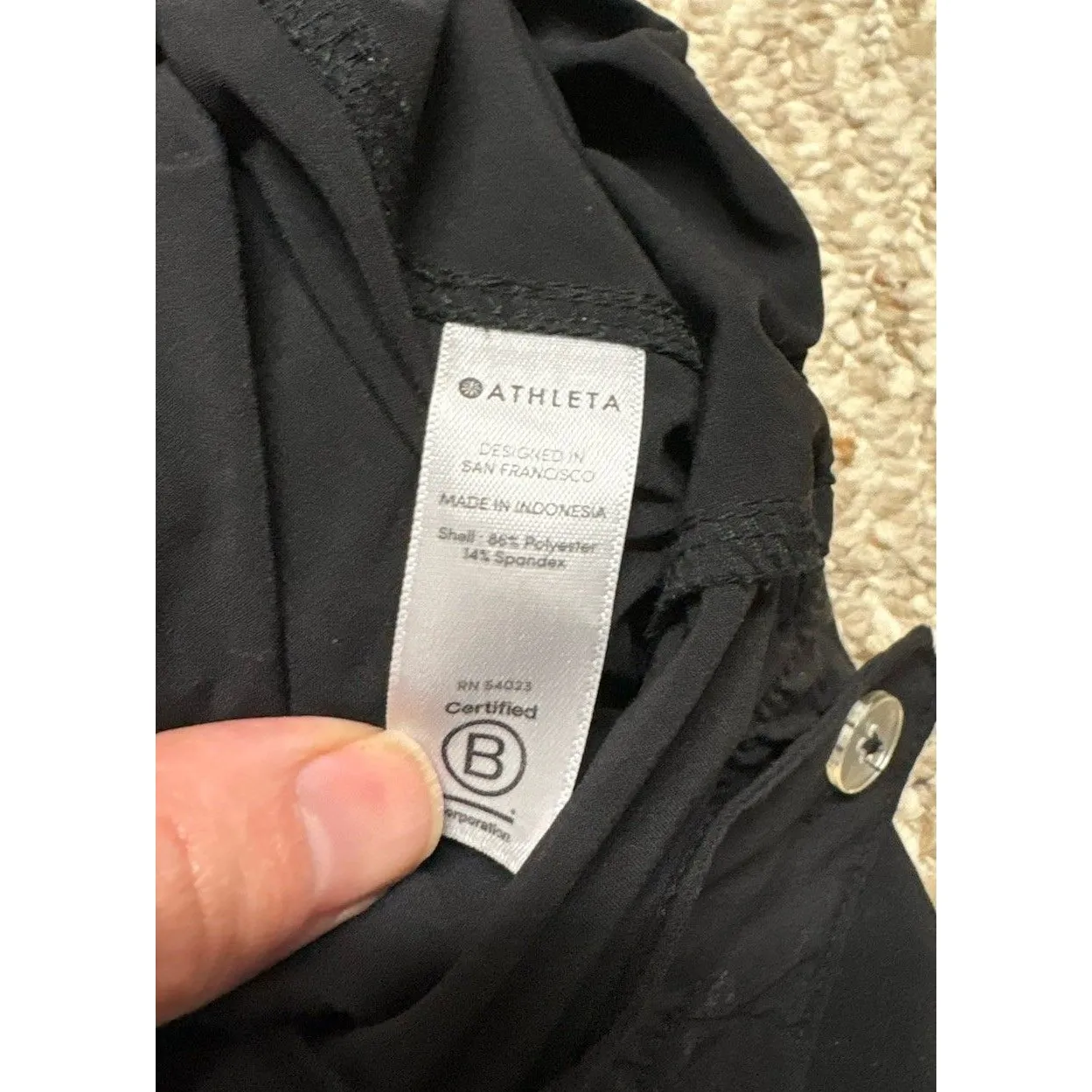 Athleta Skyline II Pants Paperbag Waist Pleated Tapered Black Women's Size 4 - Image 3