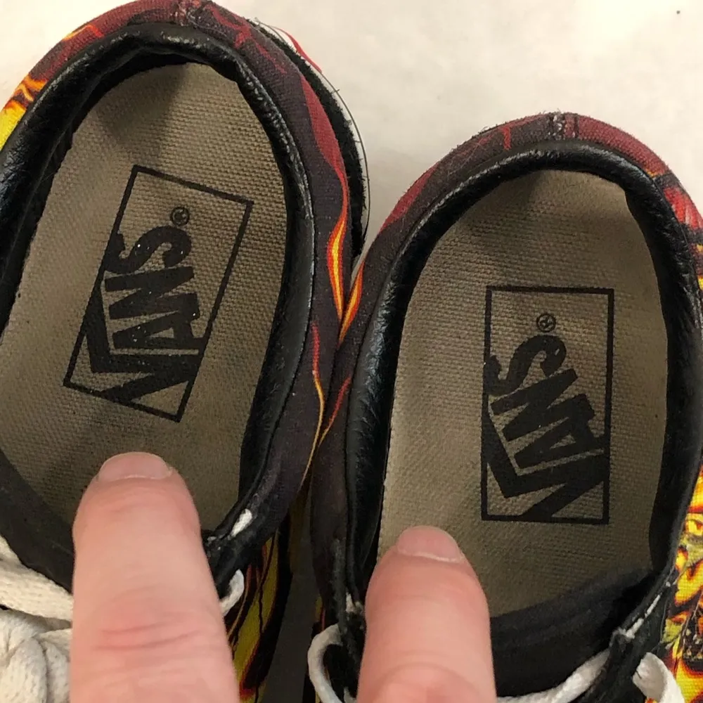 Vans Old Skool Samurai Rising Flames Black Suede Sneaker Skate Shoes Womens Sz 6 - Image 11