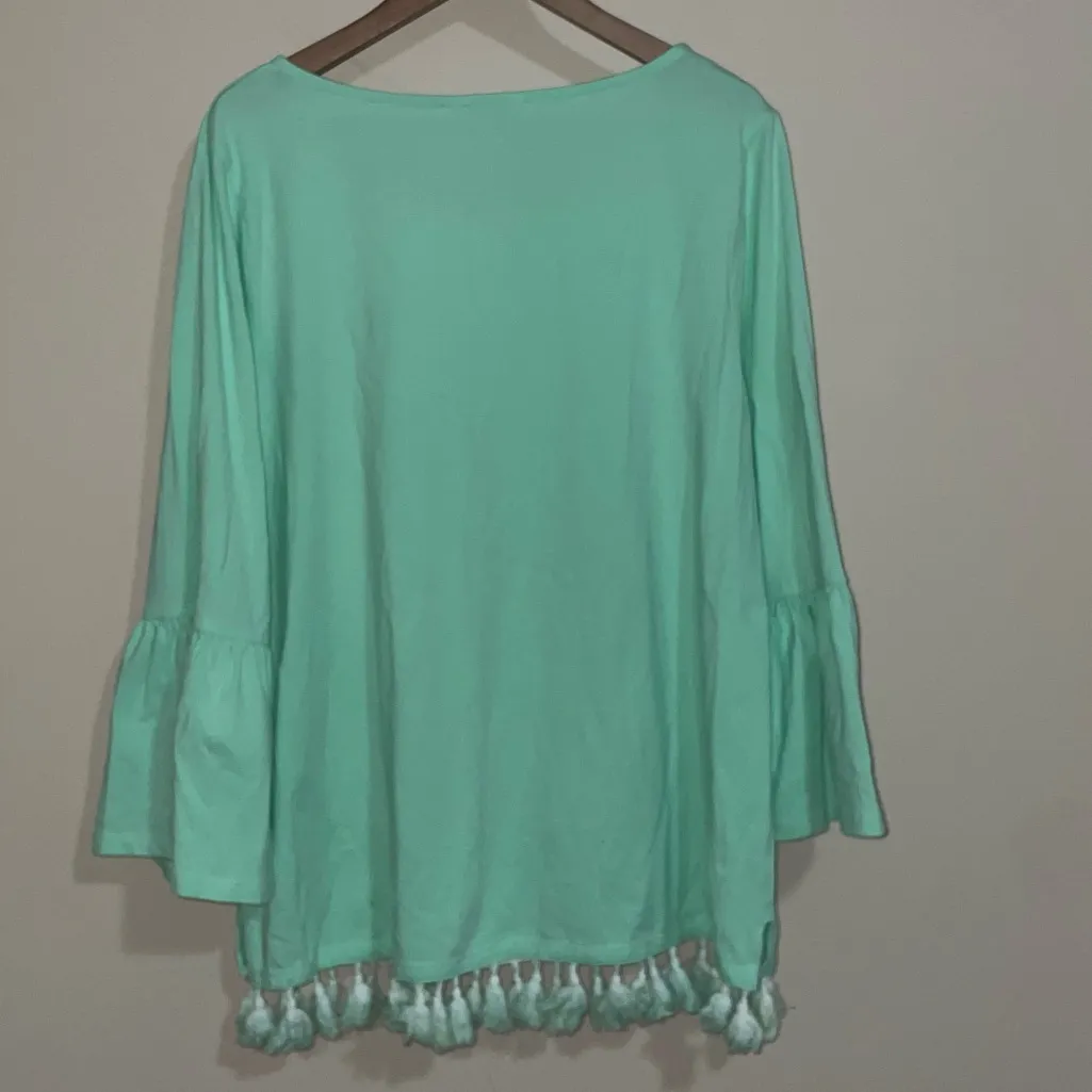 Crown & ivy Women's Medium Mint Green Pom Pom Tassel Hem Bell Sleeve Knit Top - Image 6
