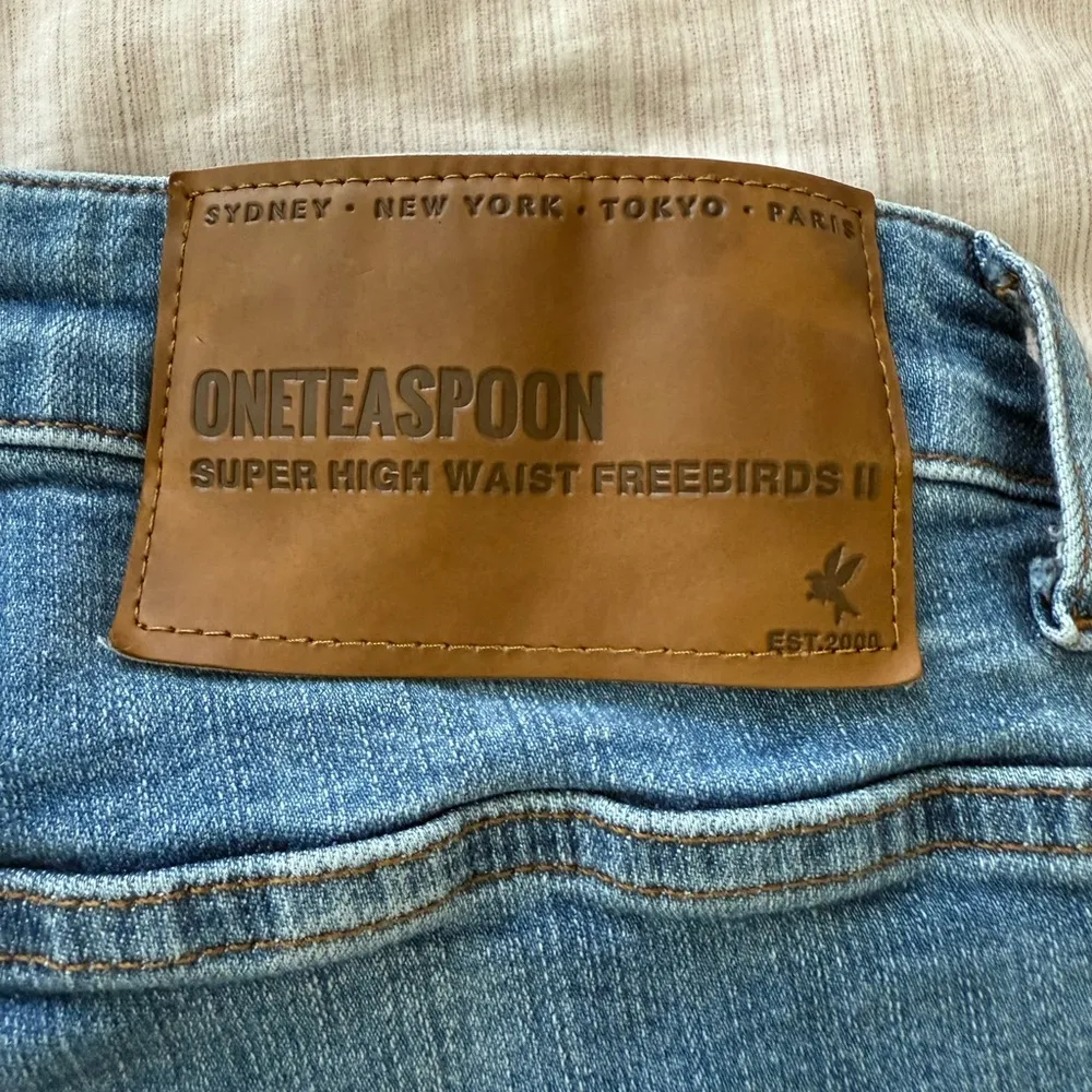 One Teaspoon Super High Waist Freebirds II Jeans - Image 3