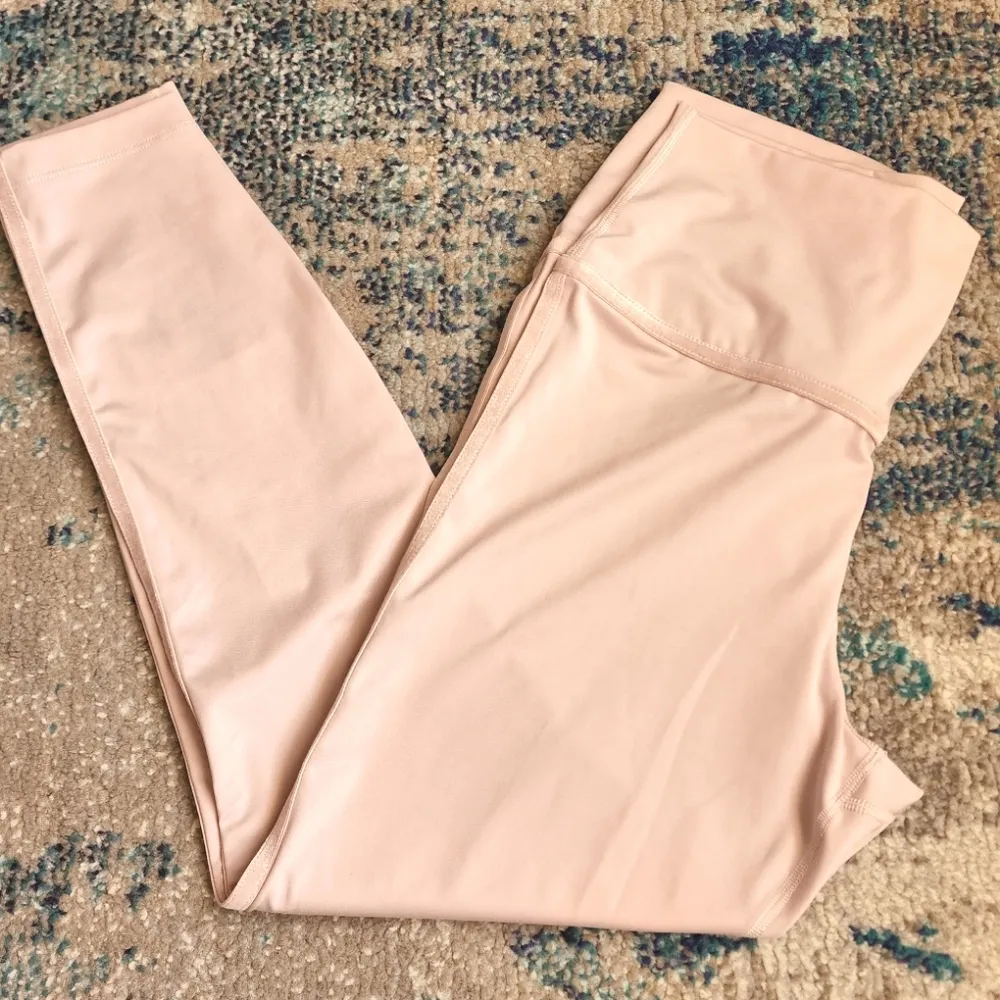 Nike Stone Mauve Velour 7/8 Leggings Size Large - Image 7