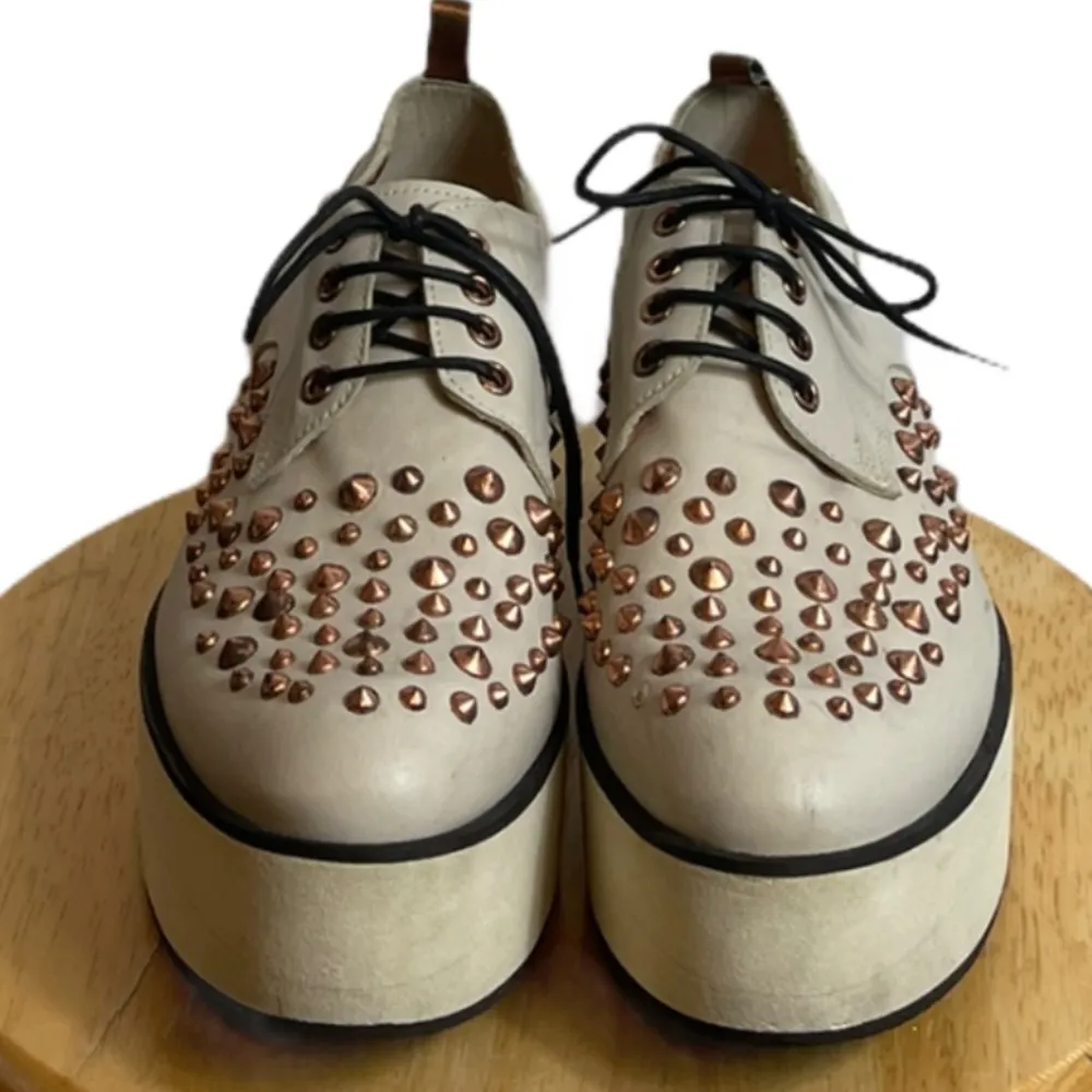 Alexander Smith Platform Bronze Studded Shoes Size 10 - Image 3