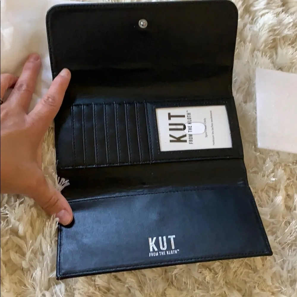 Brand new KUT from the Kloth Striped Wallet - Image 2