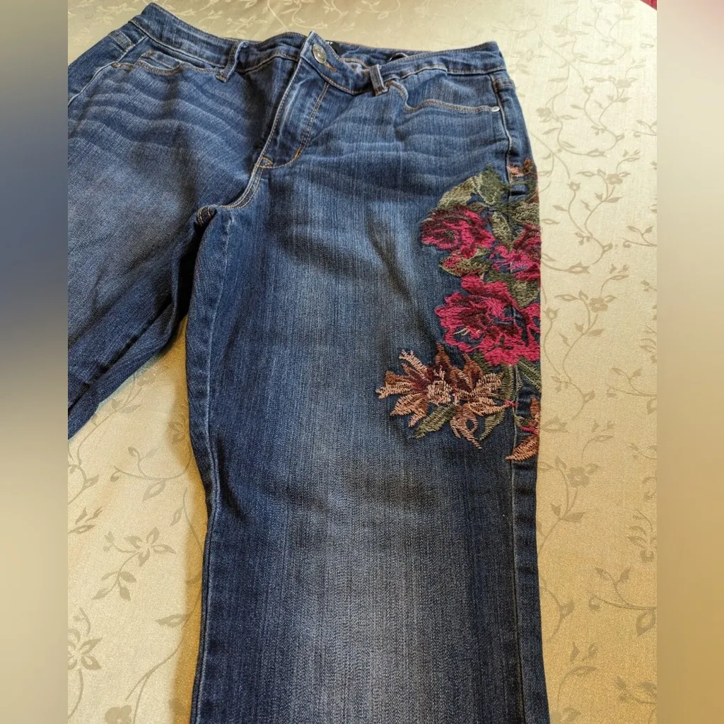 Nine West Gramercy Skinny Jeans Floral Embroidered Dark Wash Size 14 Boho Y2K - Image 4