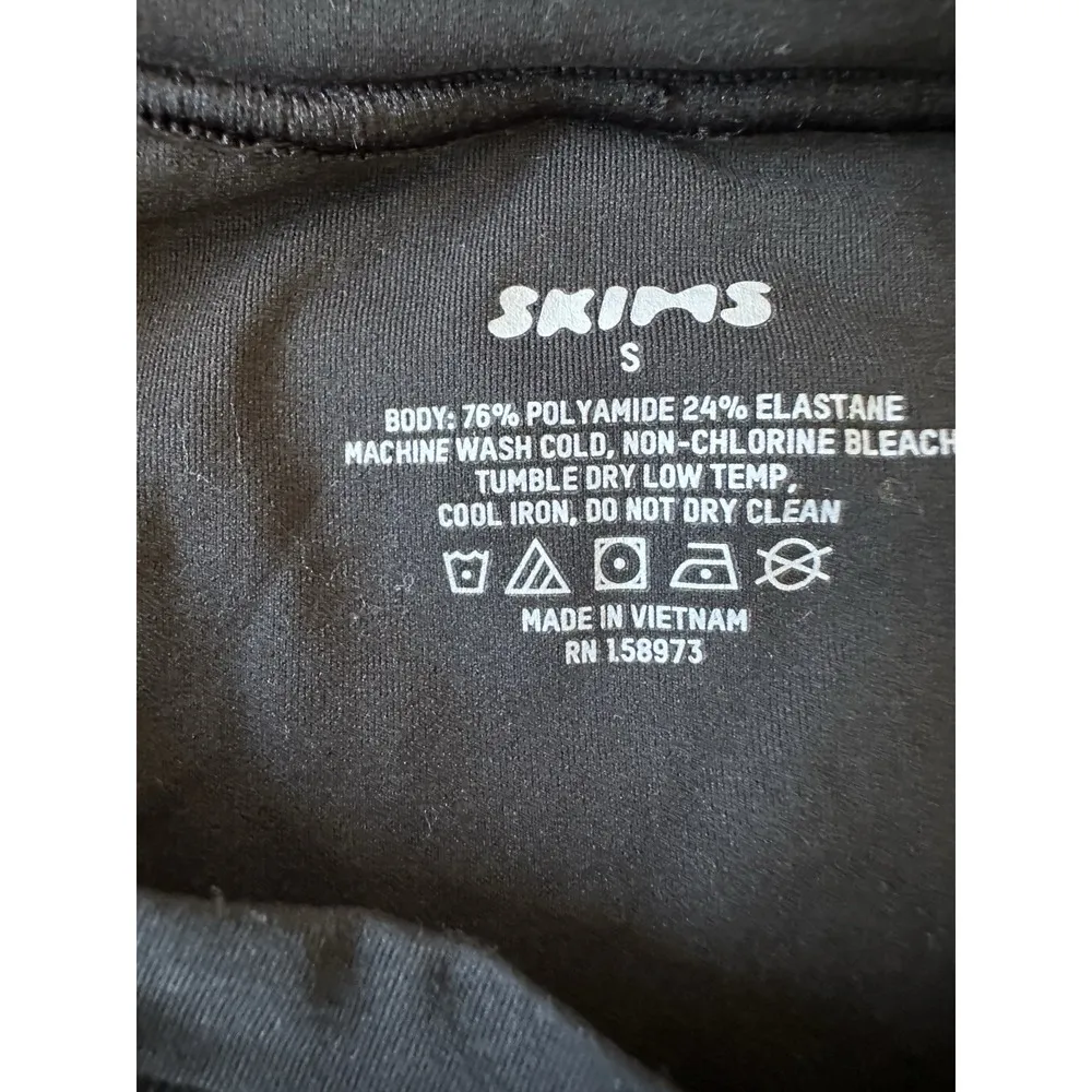 SKIMS Fits Everybody T-shirt Women's Black Short Sleeve Bodysuit Size S - Image 5