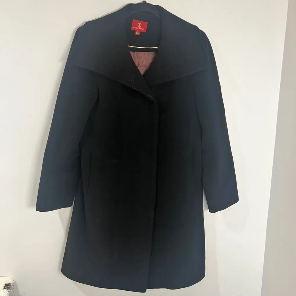 COLE HAAN City black winter coat size 4 - Image 2