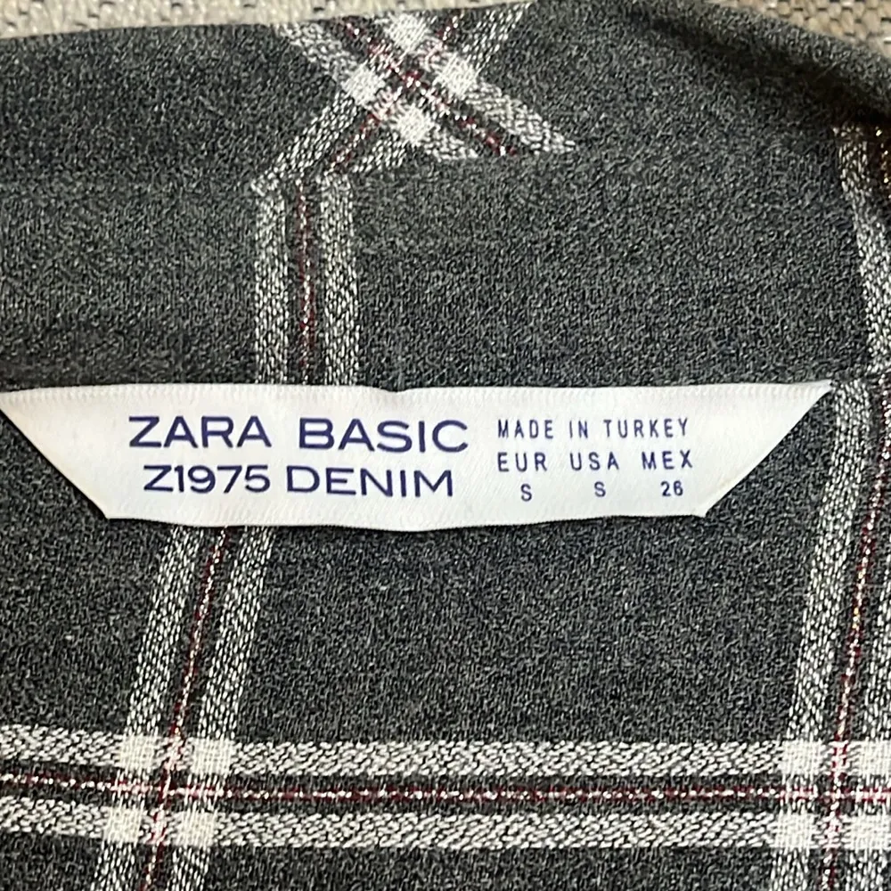 Zara plaid gray metallic threading button front mini shirt dress - Image 5