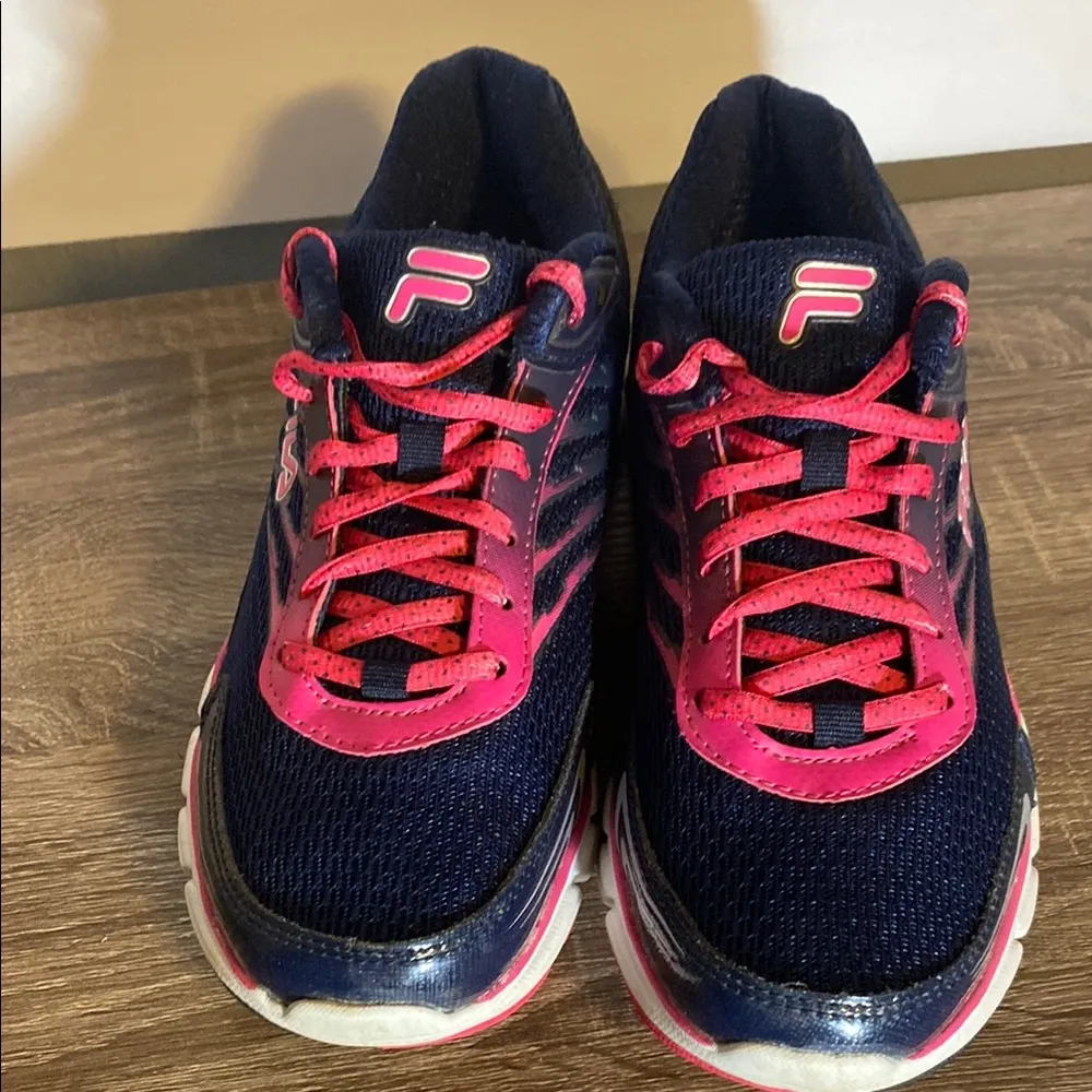 Women's Navy and Pink Running Shoes size 9.5 - Image 5