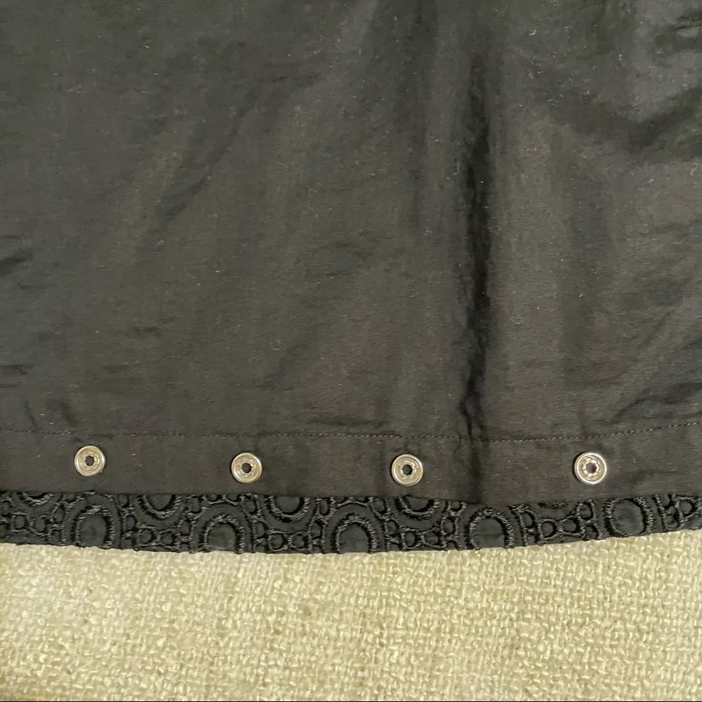 Theory  Women’s Cropped Black Sleeveless Top With Zippered Back - Image 12