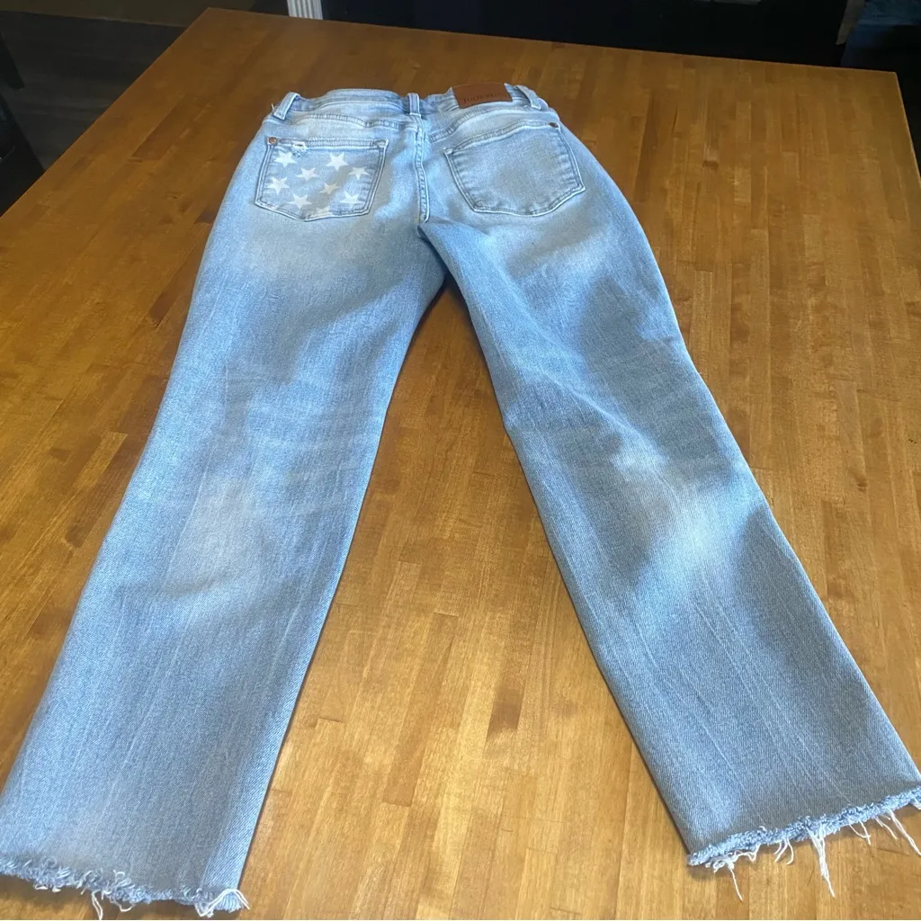 Judy Blue boyfriend fit Jeans. 5 - Image 4