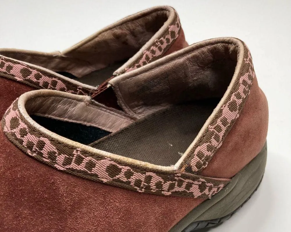 Merrell | Encore Adams Clogs Raisin Color Giraffe Print 8.5 - Image 3