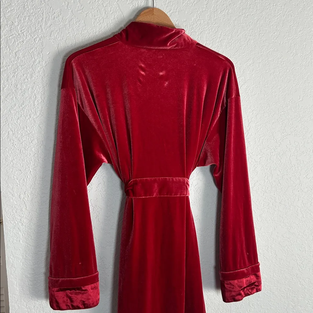 Vera Wang Elegant Red Velvet Robe Loungewear Spa Luxury Old Money Glam Belted - Image 6