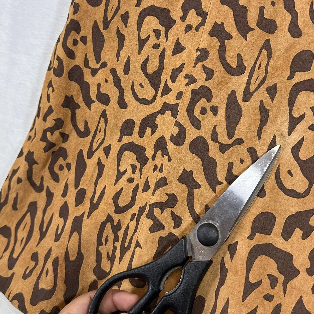 NEW VTG Terry Lewis Plus 24 Skirt Leather Animal Cheetah Print Tan Brown Mini‎ - Image 7