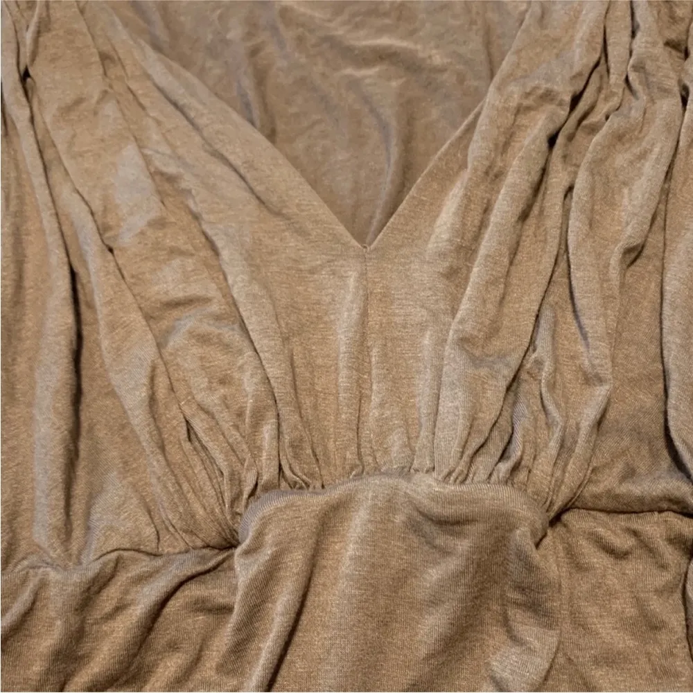 Kiyonna Betsey Ruched Bodycon Tunic in Taupe Size 10 - Image 5