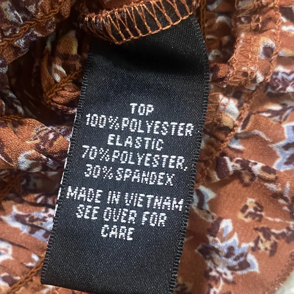 I.N. San Francisco Floral Smocked Top in Brown - Image 10