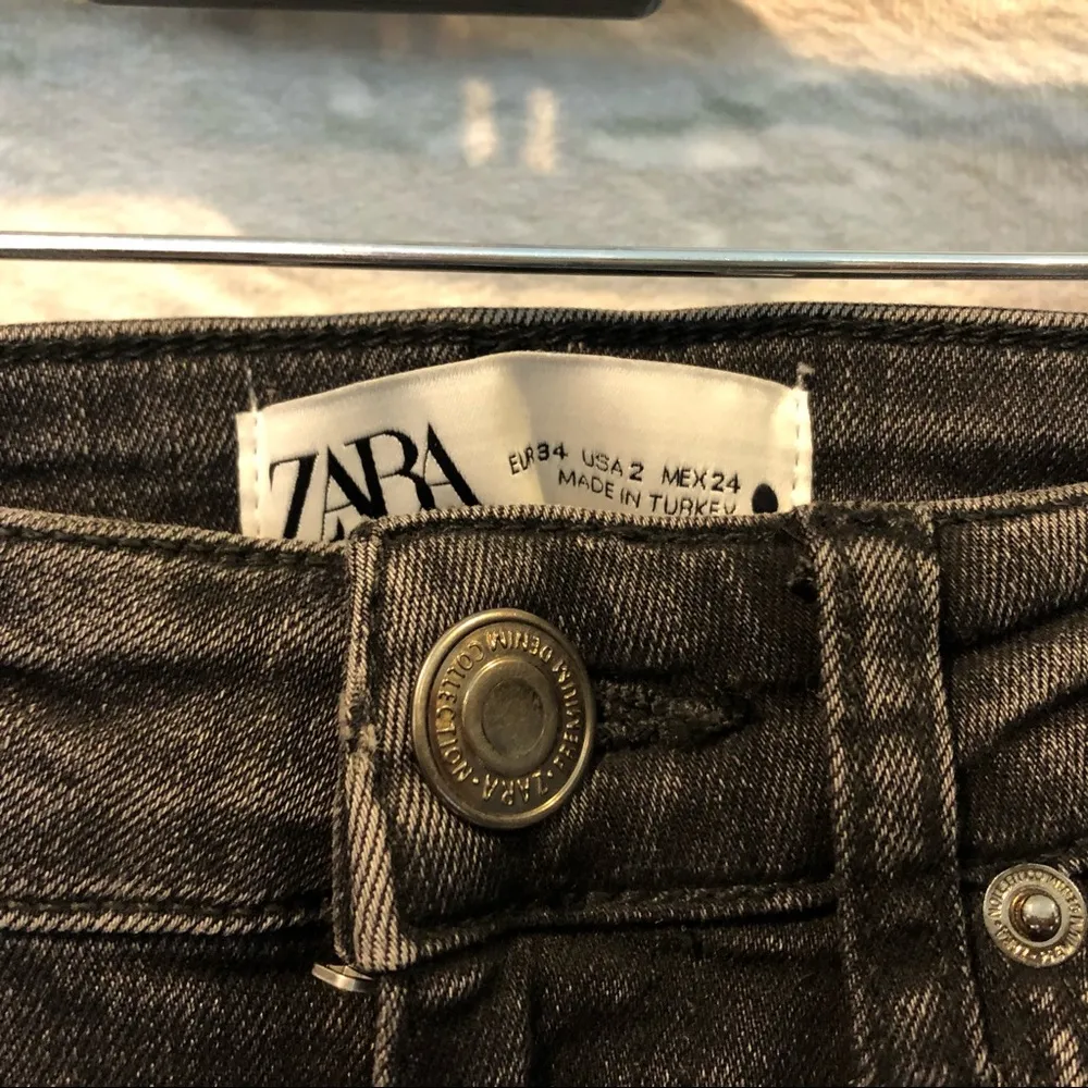 NWT  US 2 Super Skinny Uptown Black Raw Hem Mid-Rise Jeans - Image 8