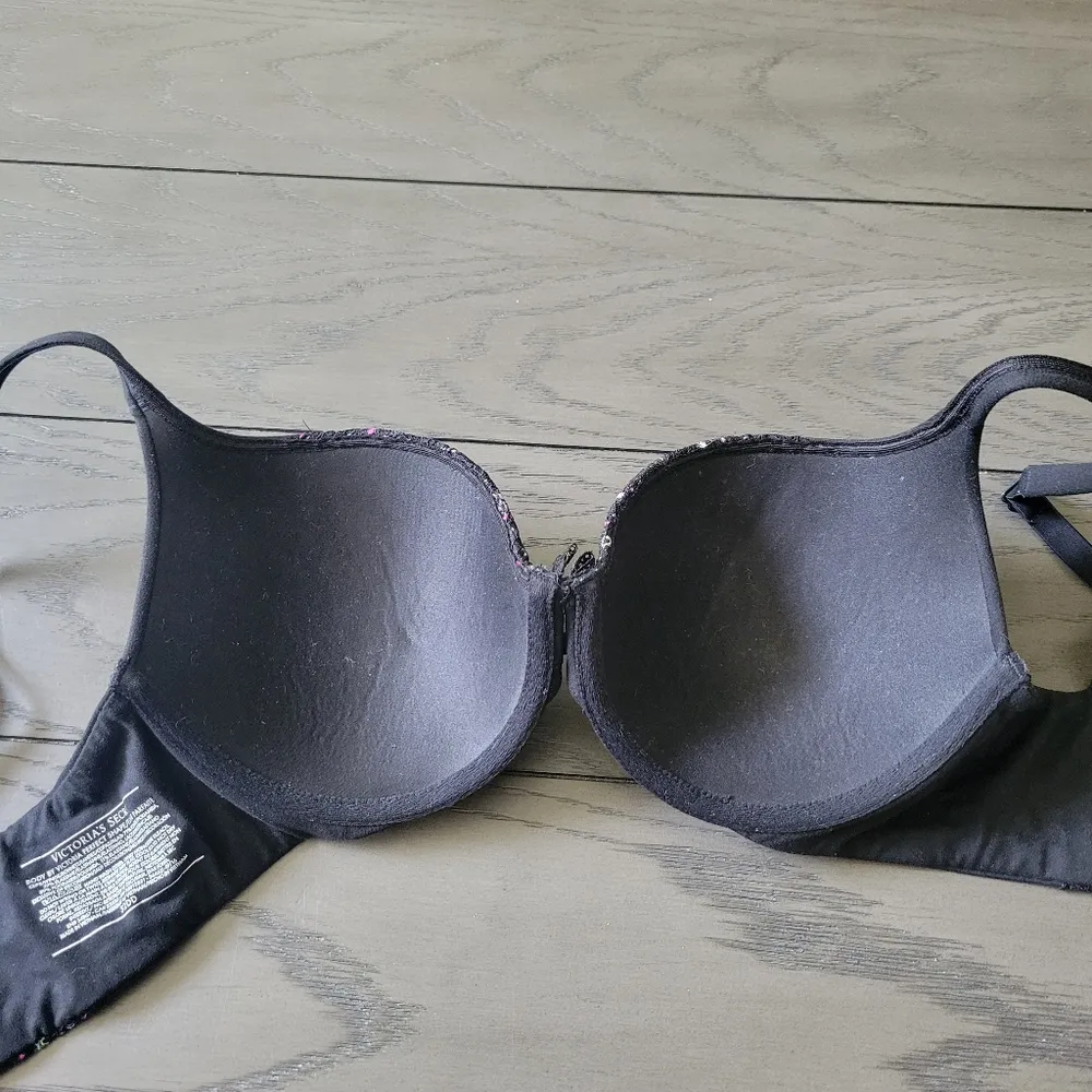 Victorias Secret bra 32DD Body by Victoria perfect shape - Image 4