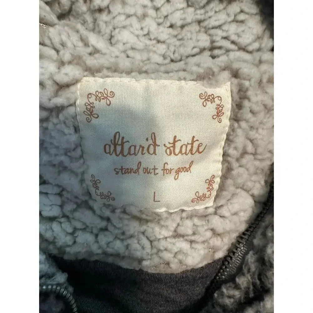 Altar'd State Full Zip Faux Fur Hooded Jacket Size Large Fuzzy Warm Made in USA - Image 3