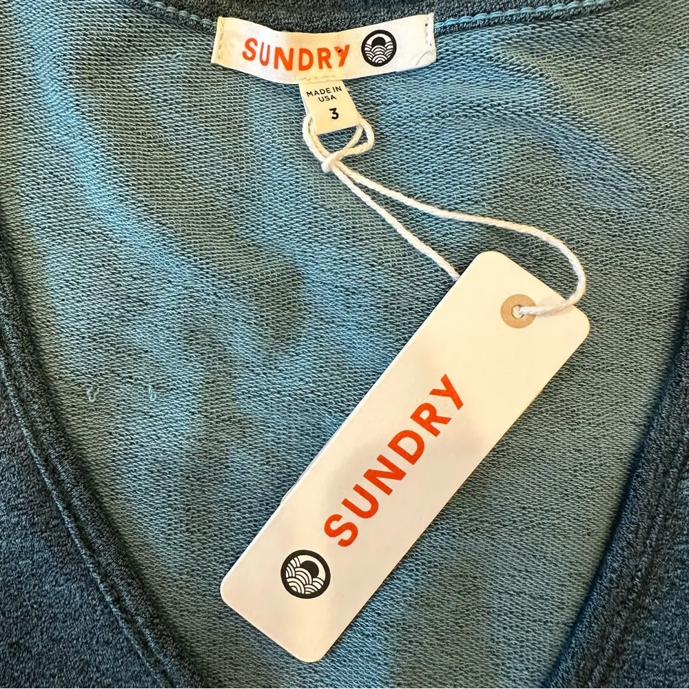 V Neck Athletic Romper Bright Slate Size 3 (Large) New with Tags - Image 9