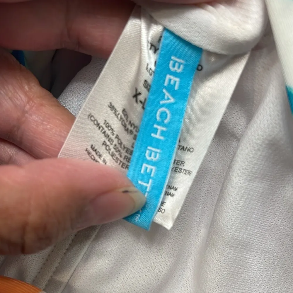 Beach Betty Miracle Brands White Square - Image 9