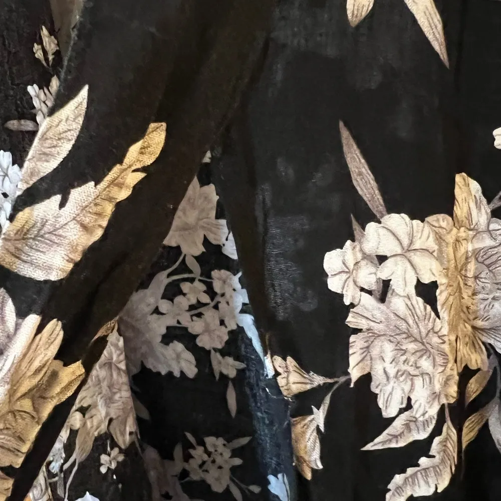 SPIRITUAL GANGSTER Black and White Floral Print Maya Kimono One Size - Image 6