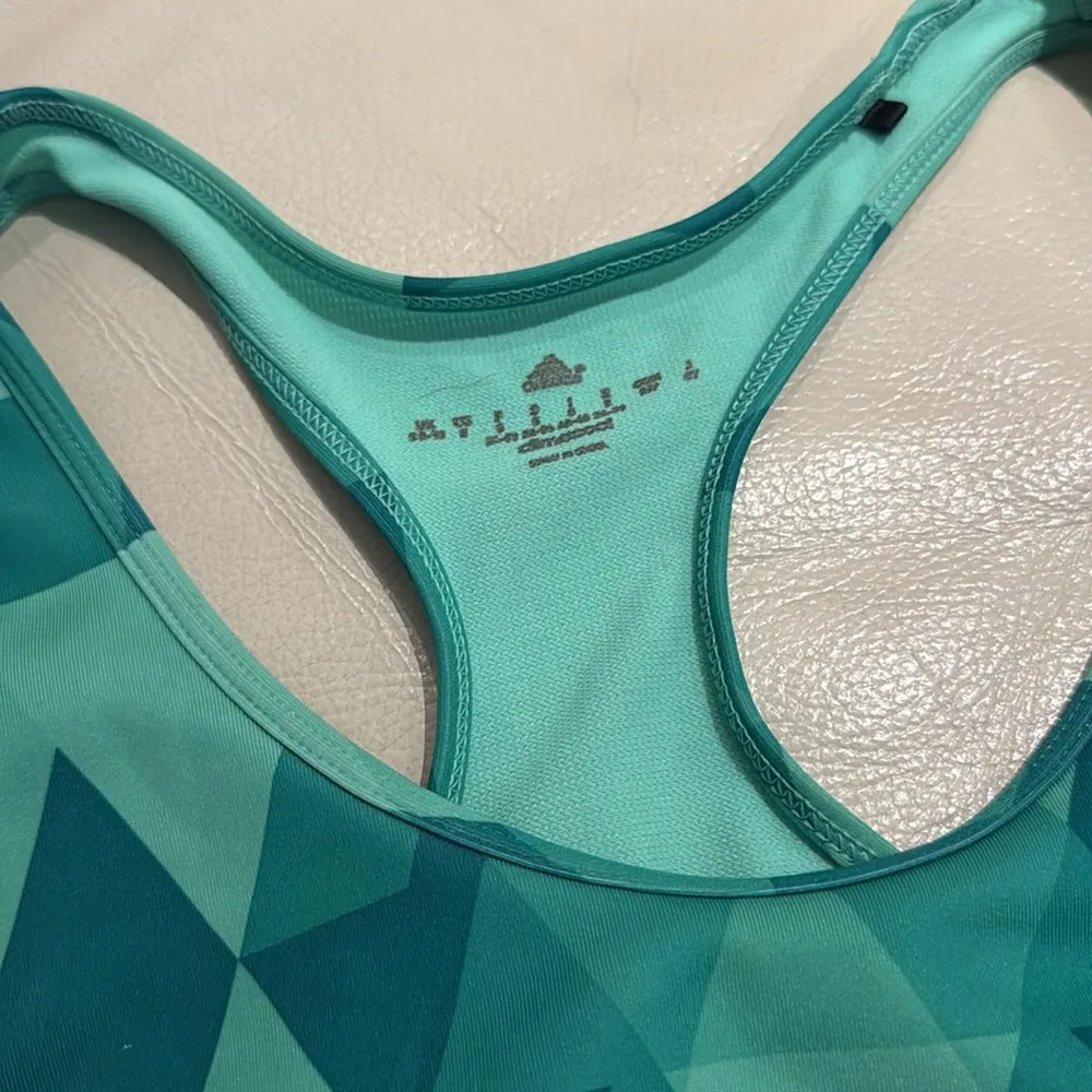 Adidas Women's Green Pattern No Padding Sports Bra Sz M - Image 2