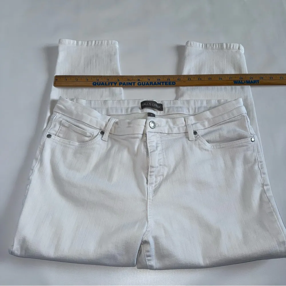 Falls Creek Women’s white Jeans size 16 stretch - Image 7