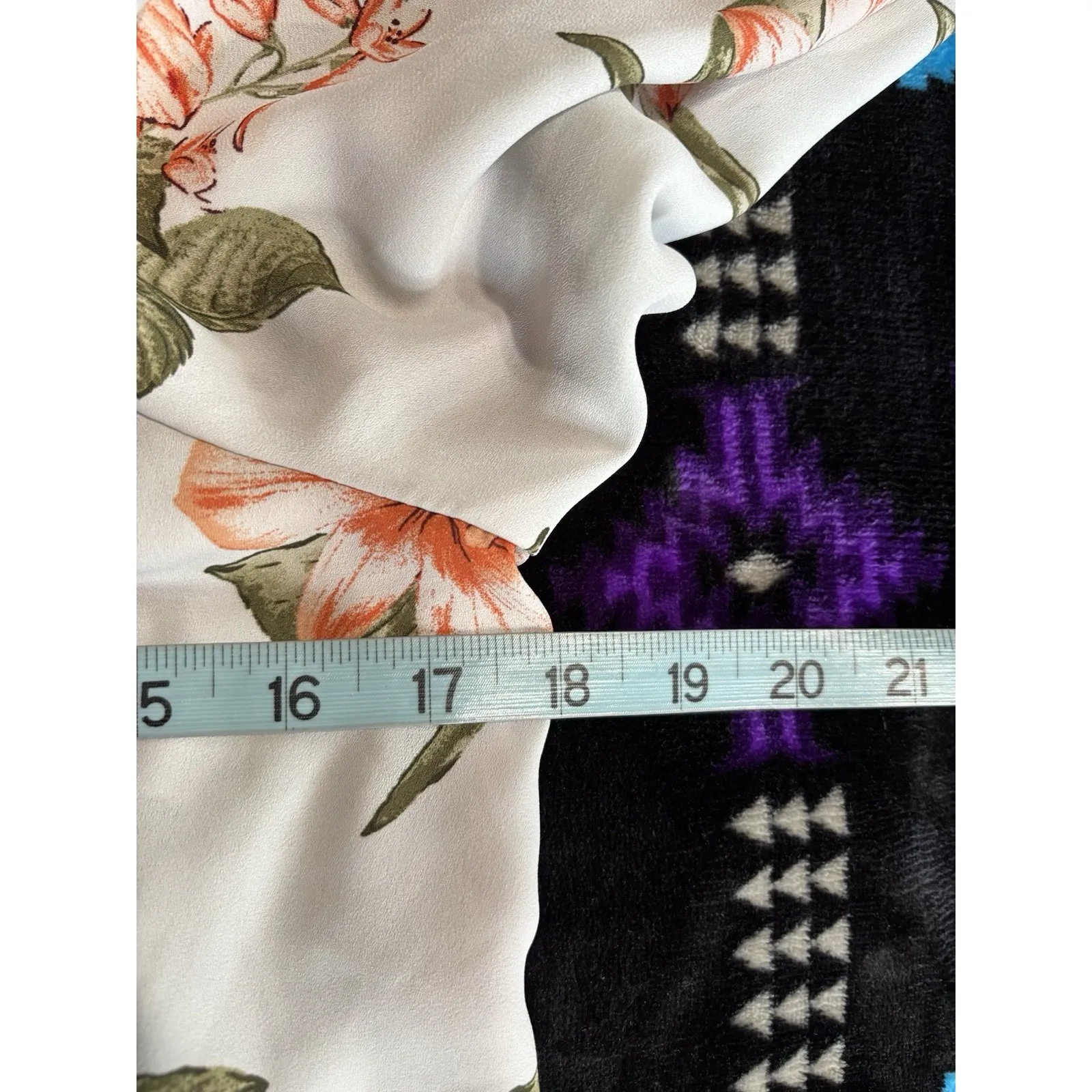 Rue 21 Floral Crop Top Long Chiffon Sleeves Ruched Tie Size XL White/Orange - Image 5