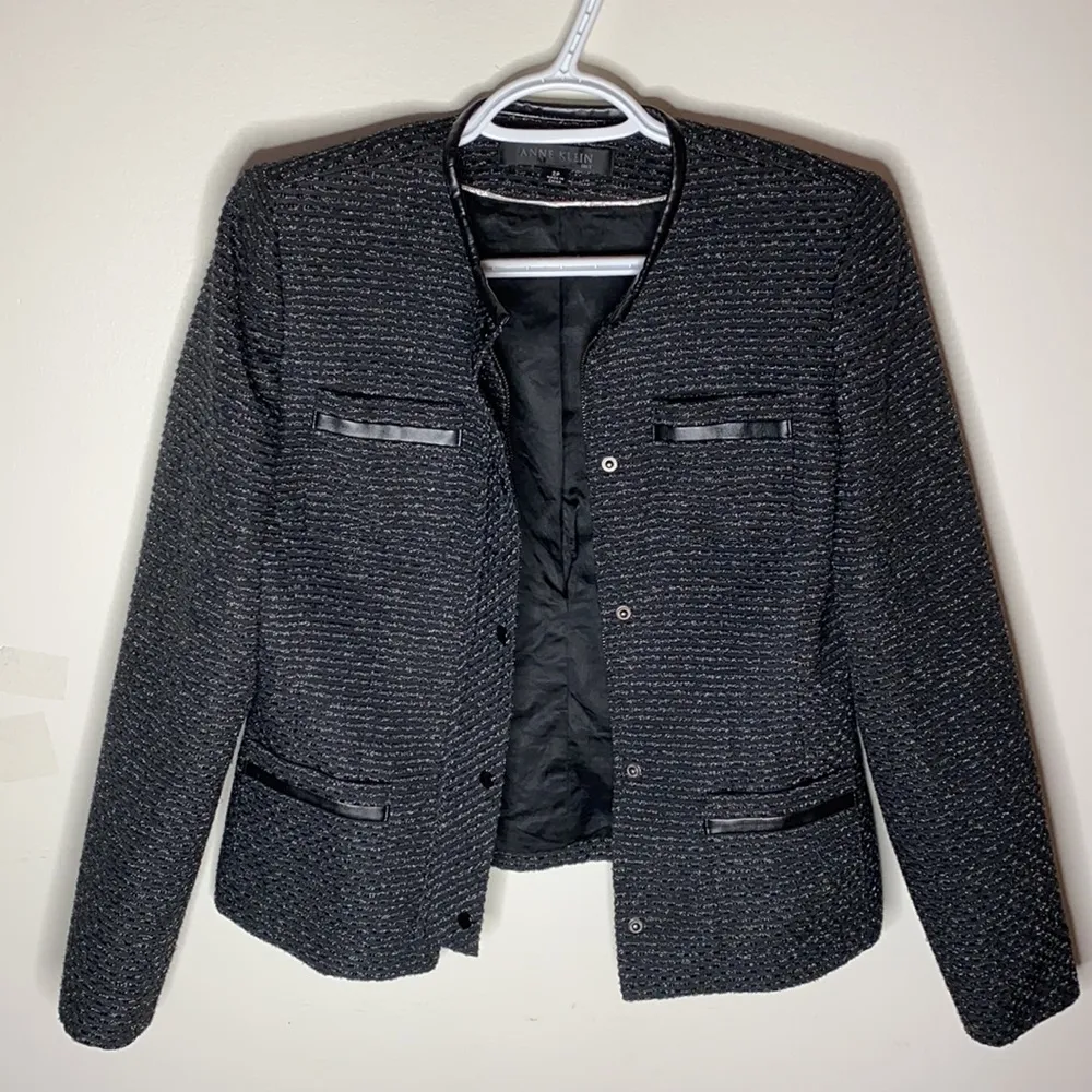 Anne Klein tweed faux leather trimmed jacket sz 2P - Image 2