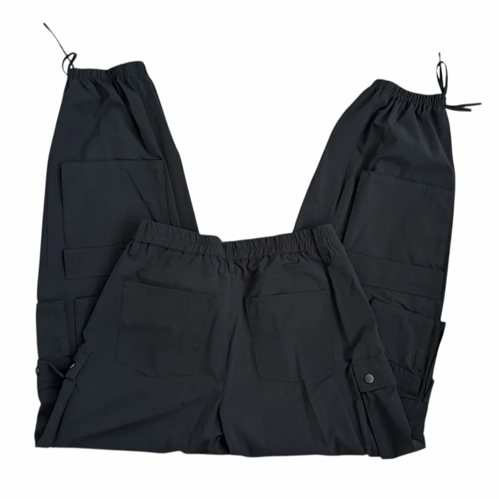 Alice & Olivia Strech Shell Cargo Pants - Image 4