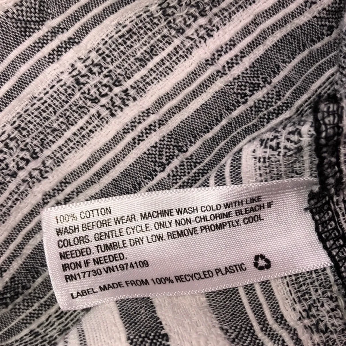 size medium striped romper - Image 5