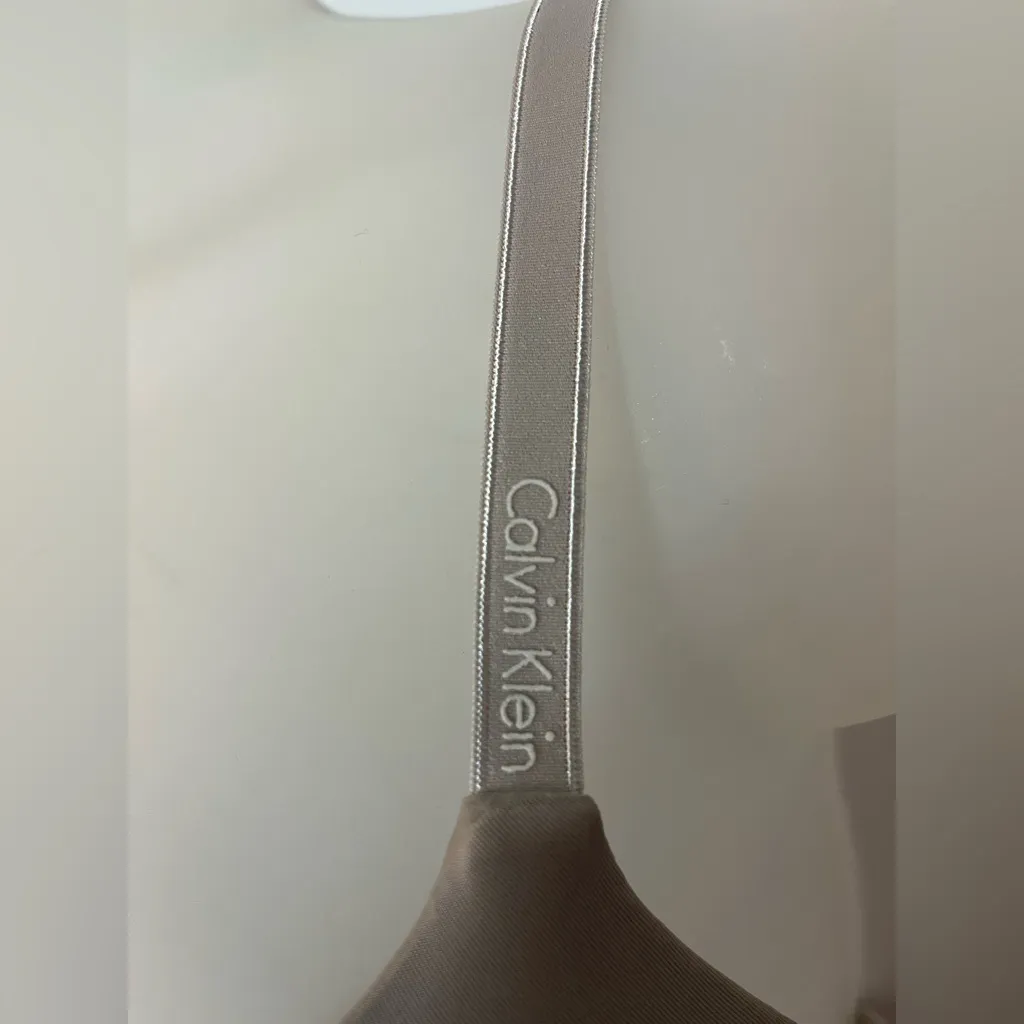 Calvin Klein Underwire Light Lined Full Coverage Strap Plunge Pure Micro 36C Bra - Image 14
