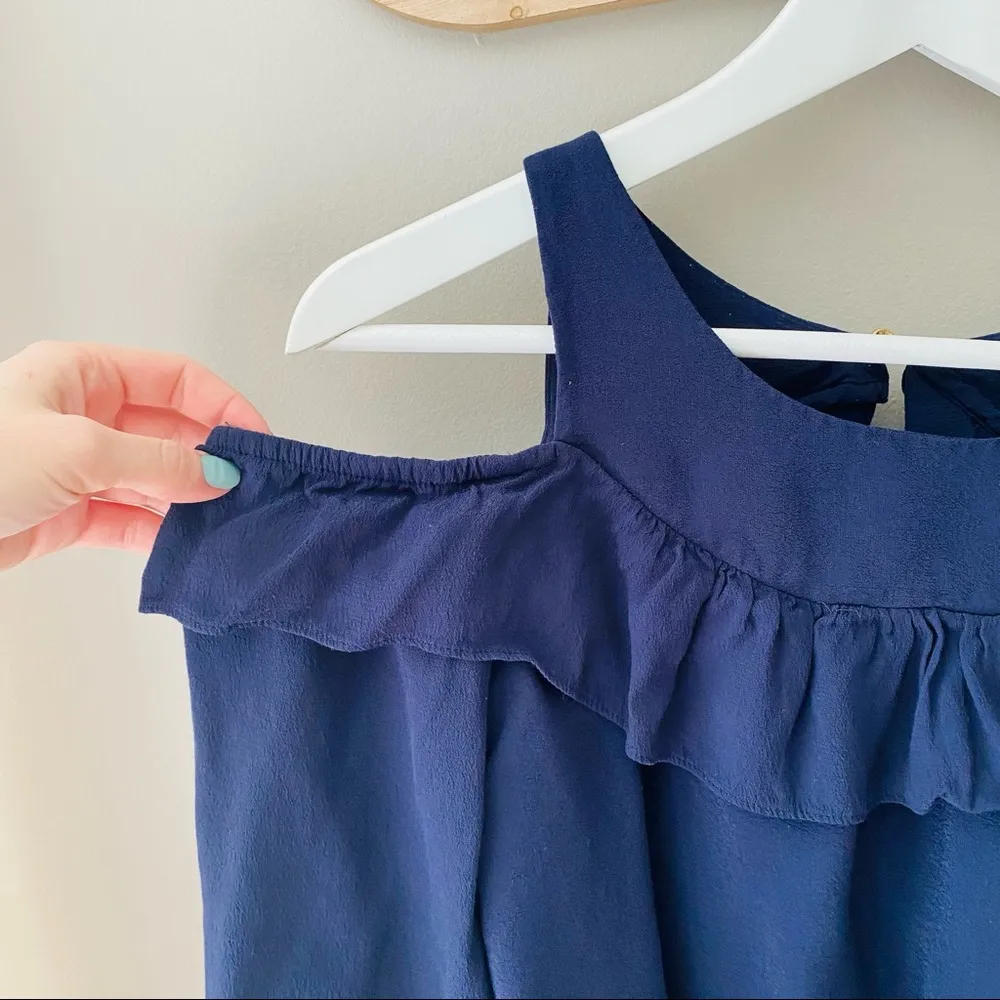 Maeve by Anthro. Barely Open Cold Shoulder Top Navy Blue Sz 4 - Image 4