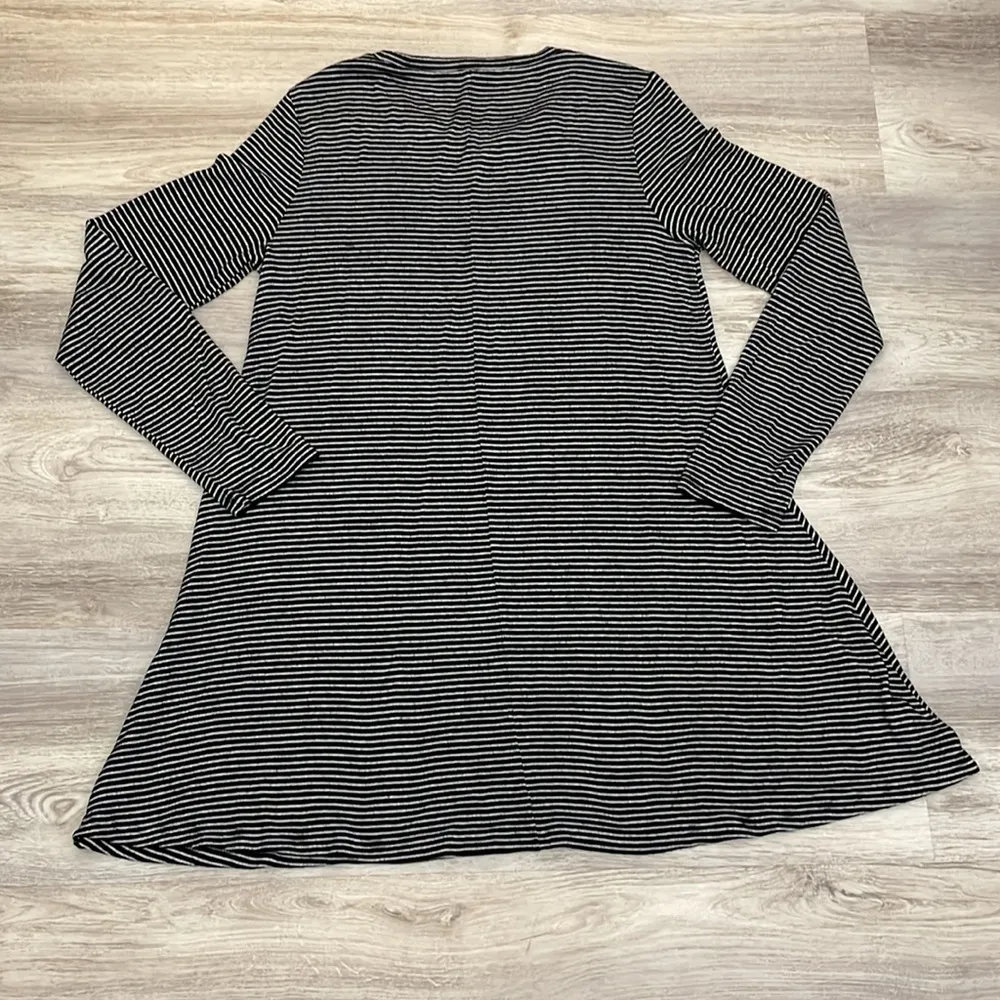 Black & White Striped Long Sleeve Above the Knee Sweater Dress Large - Image 6
